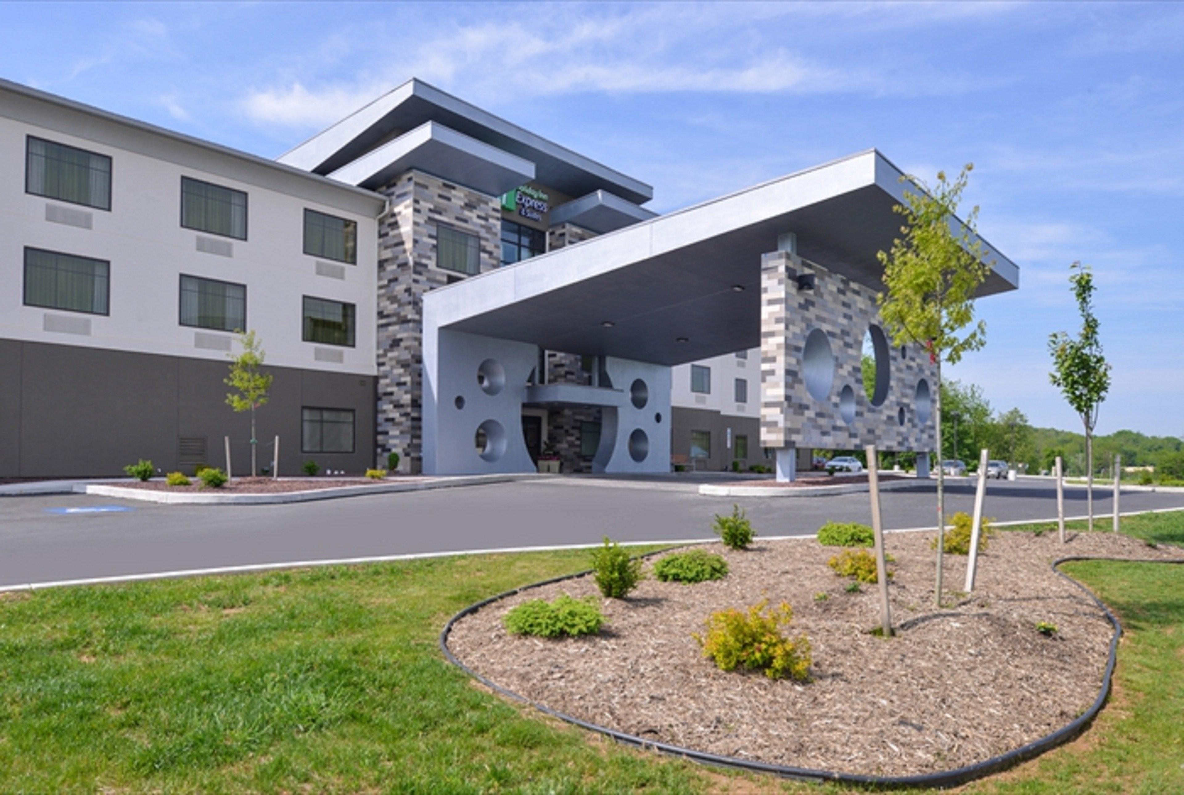 Holiday Inn Express & Suites Shippensburg By Ihg Buitenkant foto