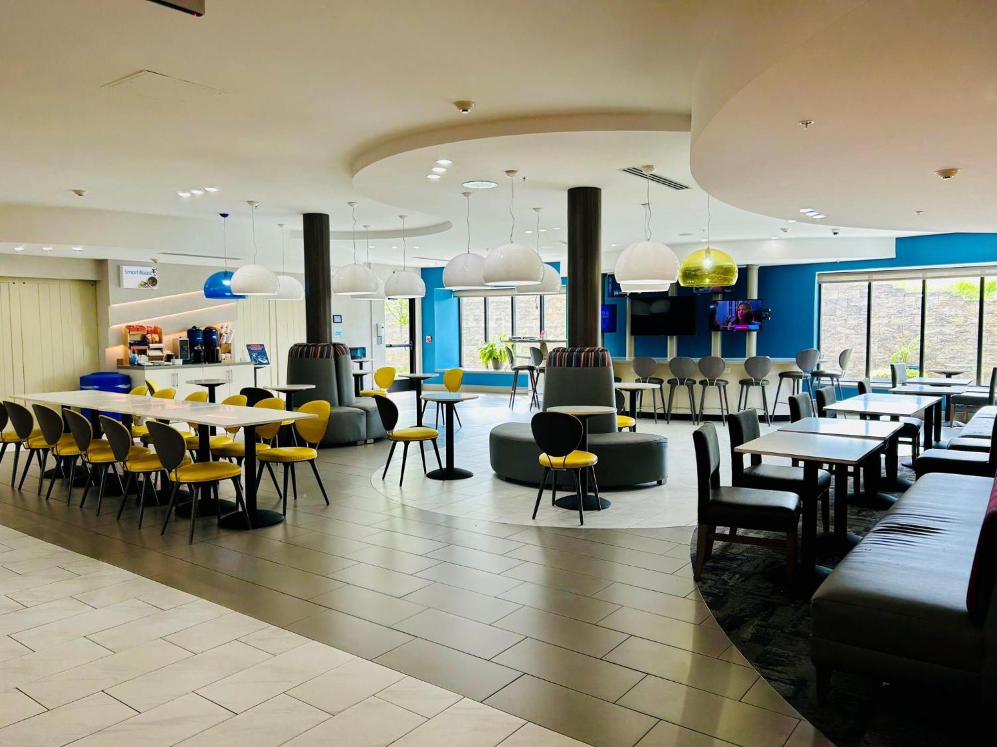 Holiday Inn Express & Suites Shippensburg By Ihg Buitenkant foto