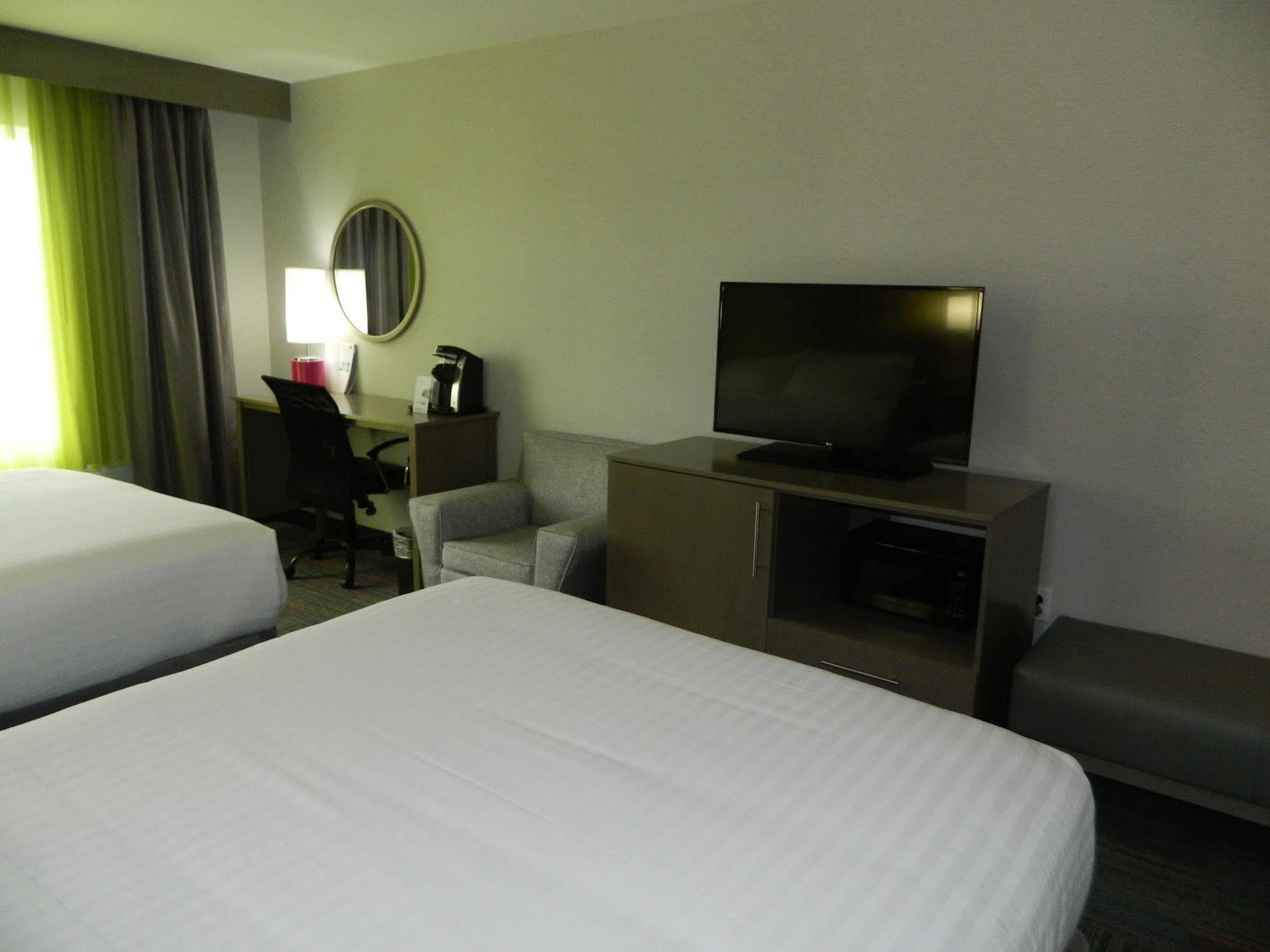 Holiday Inn Express & Suites Shippensburg By Ihg Buitenkant foto