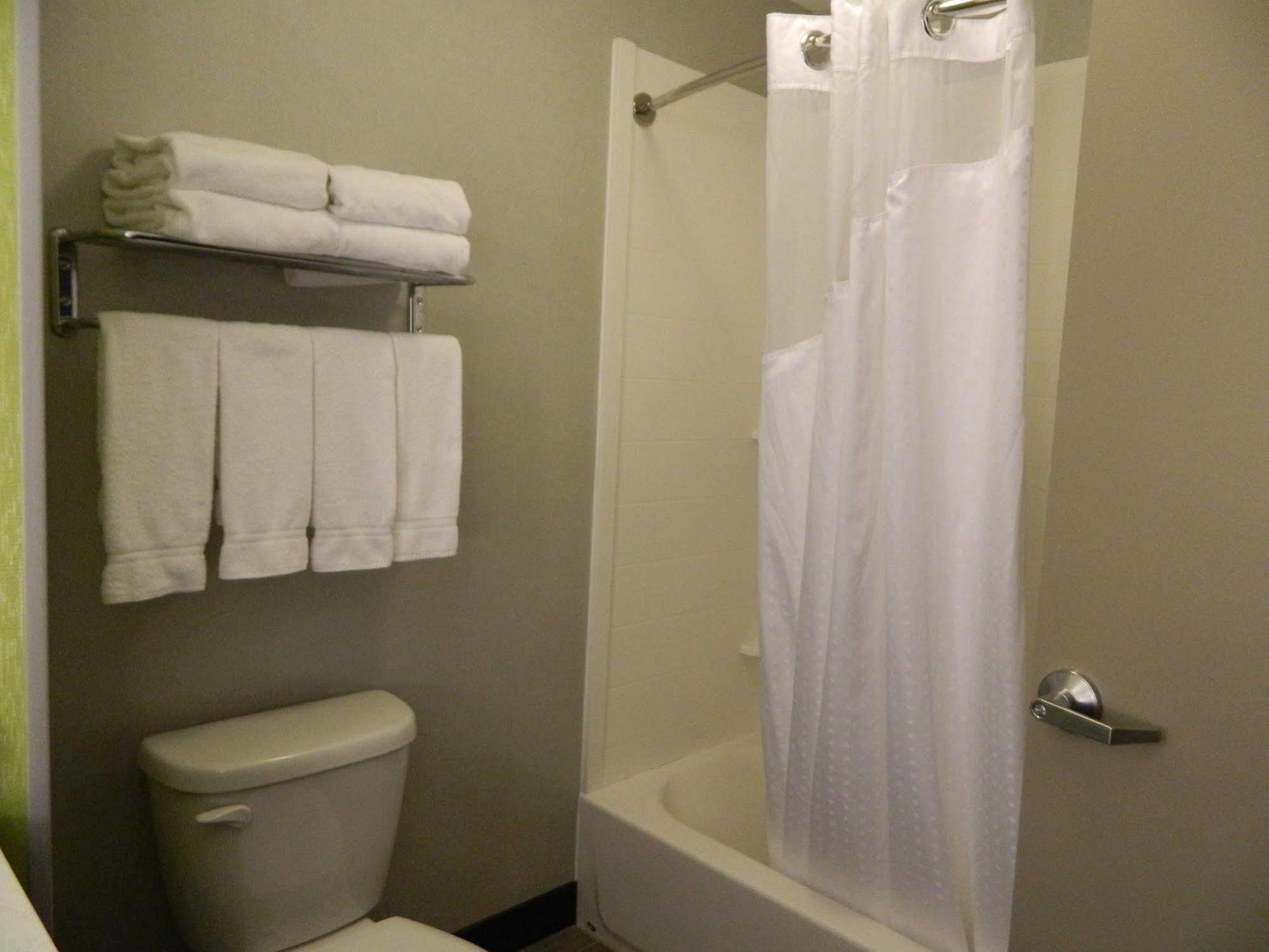 Holiday Inn Express & Suites Shippensburg By Ihg Buitenkant foto